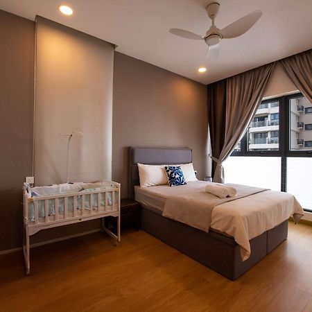 Comfy 3Br Apt In Danga Bay Free Parking Sea View ジョホールバル エクステリア 写真