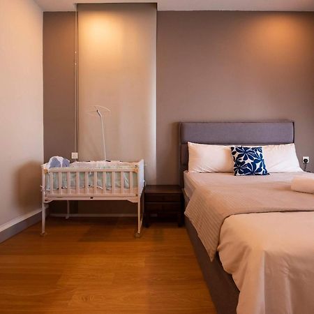 Comfy 3Br Apt In Danga Bay Free Parking Sea View ジョホールバル エクステリア 写真