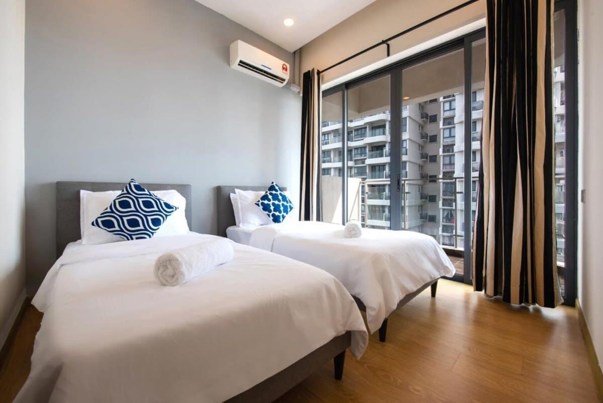 Comfy 3Br Apt In Danga Bay Free Parking Sea View ジョホールバル エクステリア 写真