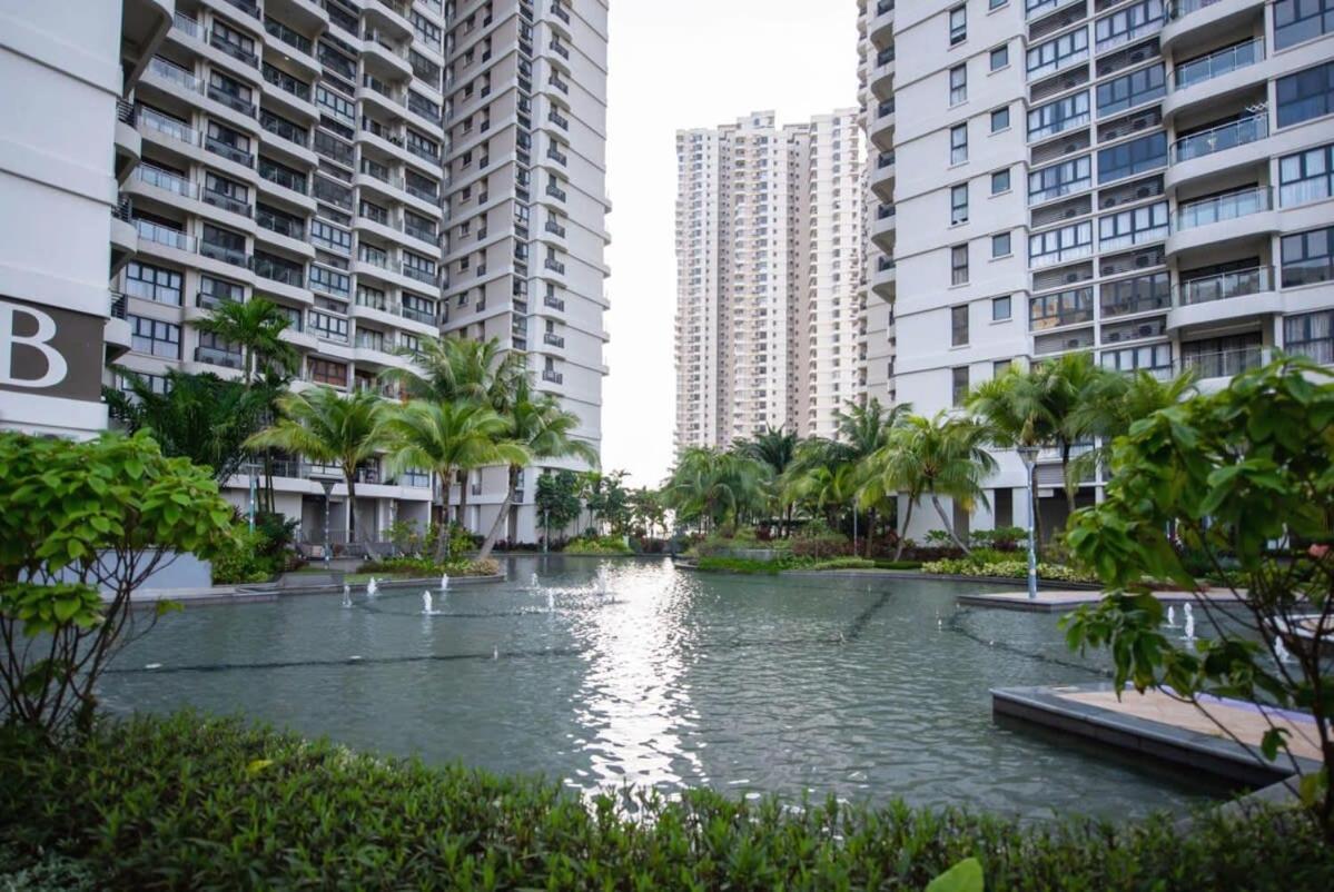 Comfy 3Br Apt In Danga Bay Free Parking Sea View ジョホールバル エクステリア 写真