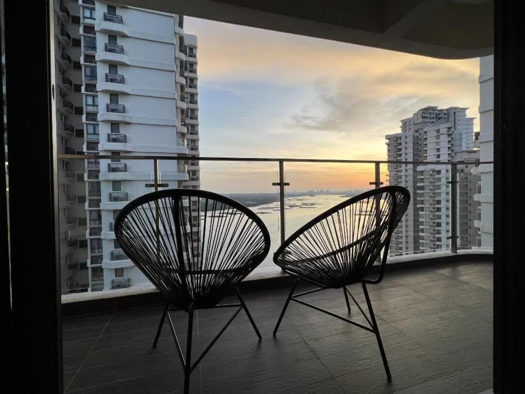Comfy 3Br Apt In Danga Bay Free Parking Sea View ジョホールバル エクステリア 写真