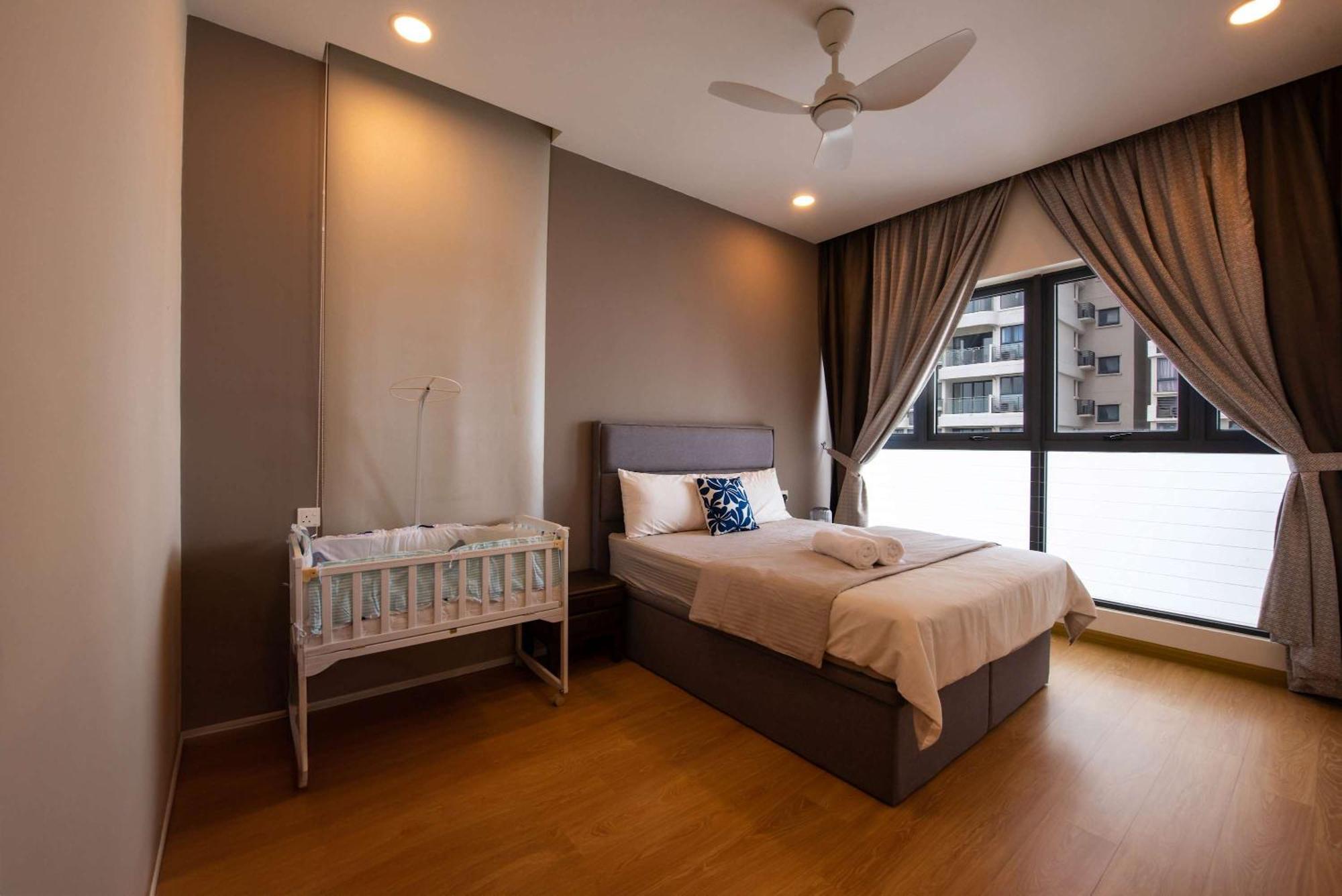 Comfy 3Br Apt In Danga Bay Free Parking Sea View ジョホールバル エクステリア 写真